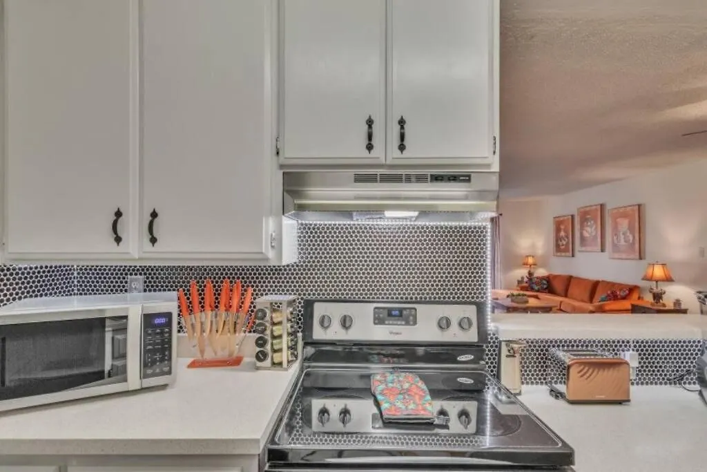 Sw Arizona Decorated 1 Bedroom Condo Pool/Hot Tub Phoenix Apartment